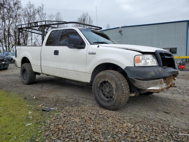 1FTRX14W15FB26475 - 2005 FORD F150 WHITE photo 4