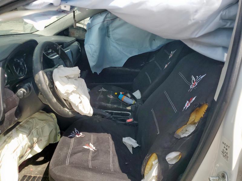 2T1BURHE0JC072941 - 2018 TOYOTA COROLLA L WHITE photo 7