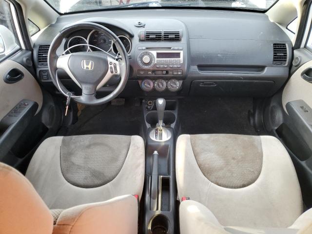 JHMGD38677S007733 - 2007 HONDA FIT S თეთრი ფოტო 8