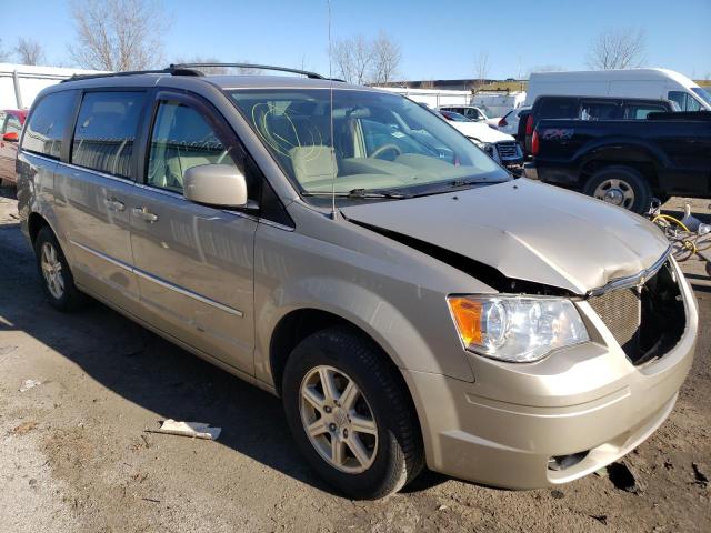 2A8HR54199R613559 - 2009 CHRYSLER TOWN & COU TOURING TAN photo 4