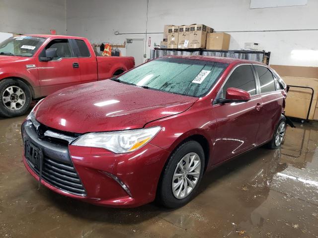 4T1BF1FK1HU734619 - 2017 TOYOTA CAMRY LE RED photo 1