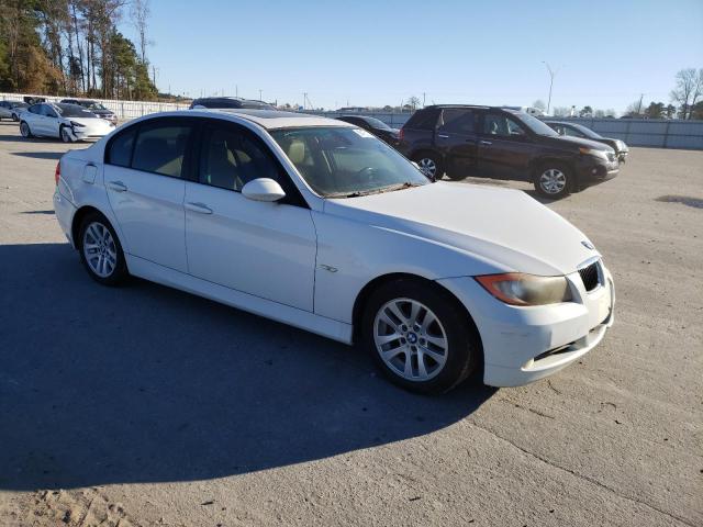 WBAVB13596KX69345 - 2006 BMW 325 I WHITE photo 4