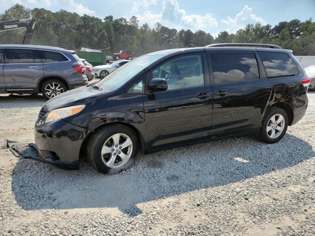 2014 TOYOTA SIENNA LE, 