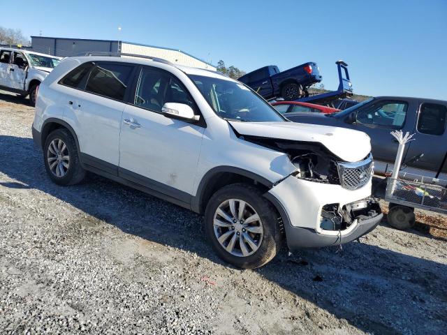 5XYKU4A16BG113962 - 2011 KIA SORENTO EX WHITE photo 4