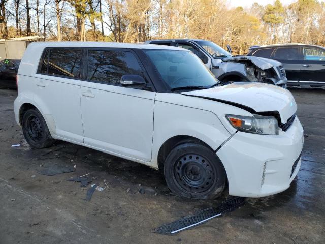 JTLZE4FE5FJ067588 - 2015 TOYOTA SCION XB WHITE photo 4