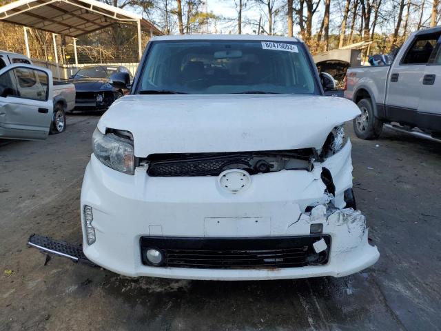 JTLZE4FE5FJ067588 - 2015 TOYOTA SCION XB WHITE photo 5