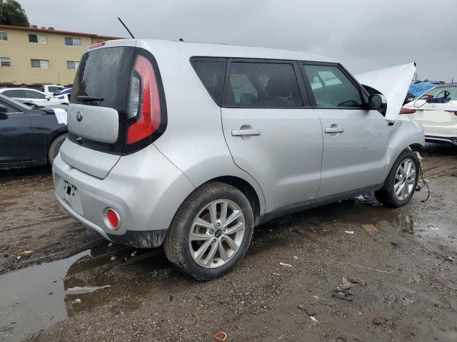 KNDJP3A5XH7483687 - 2017 KIA SOUL + SILVER photo 3