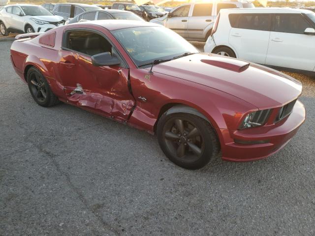 1ZVHT82H095106828 - 2009 FORD MUSTANG GT RED photo 4