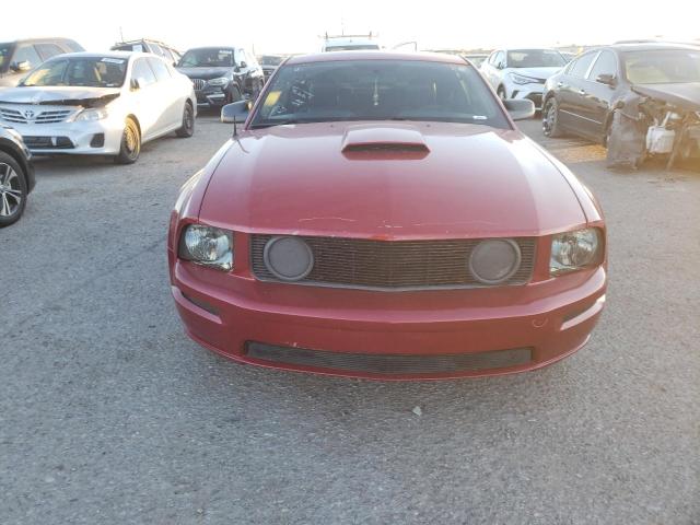 1ZVHT82H095106828 - 2009 FORD MUSTANG GT RED photo 5