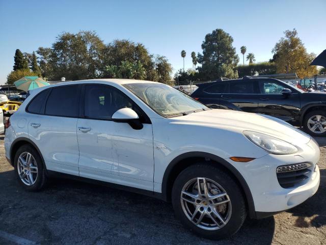 WP1AE2A28ELA51090 - 2014 PORSCHE CAYENNE S HYBRID WHITE photo 4