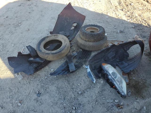 5TDKK3DC0BS046596 - 2011 TOYOTA SIENNA LE RED photo 13