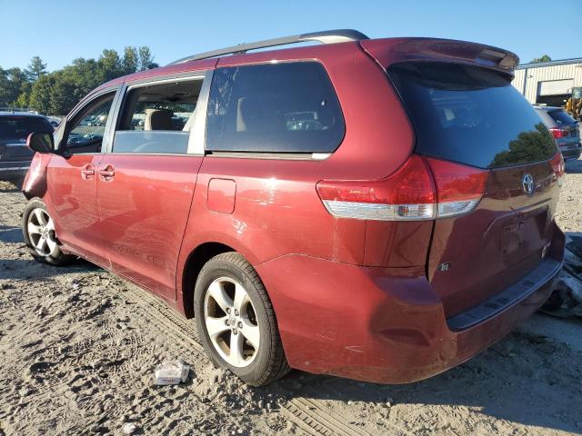 5TDKK3DC0BS046596 - 2011 TOYOTA SIENNA LE RED photo 2