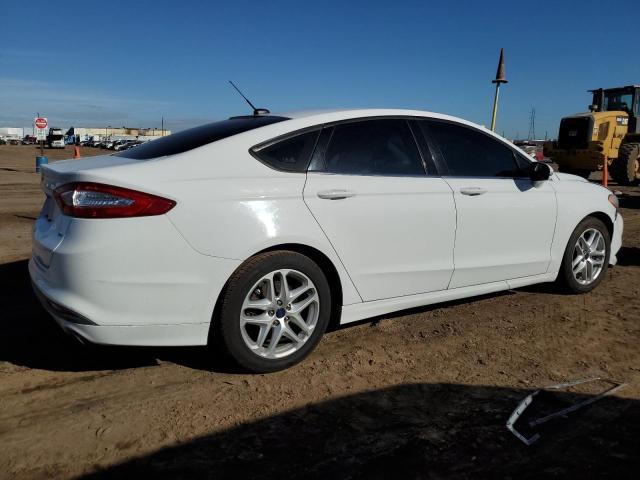 3FA6P0H70DR329915 - 2013 FORD FUSION SE WHITE photo 3