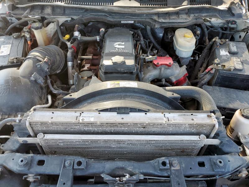 3C6UR5DL9GG328538 - 2016 RAM 2500 SLT Blanco foto 11