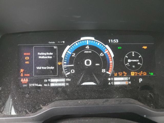 5TFMA5DB9NX011035 - 2022 TOYOTA TUNDRA CREWMAX PLATINUM Gümüş foto 9