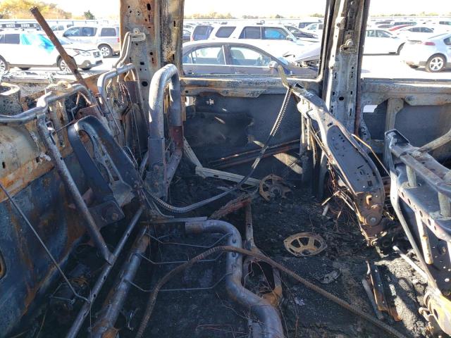 3C6UR5DL7HG741012 - 2017 RAM 2500 SLT ლურჯი ფოტო 10