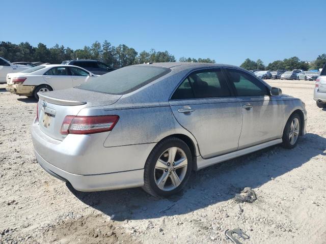 4T1BF3EK9AU058777 - 2010 TOYOTA CAMRY BASE SILVER photo 3