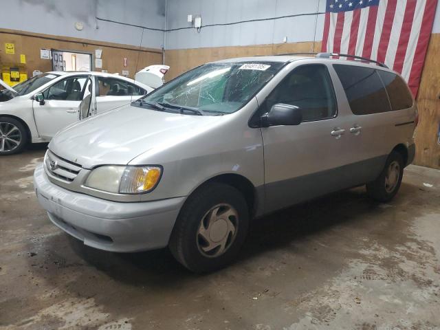 2001 TOYOTA SIENNA LE, 