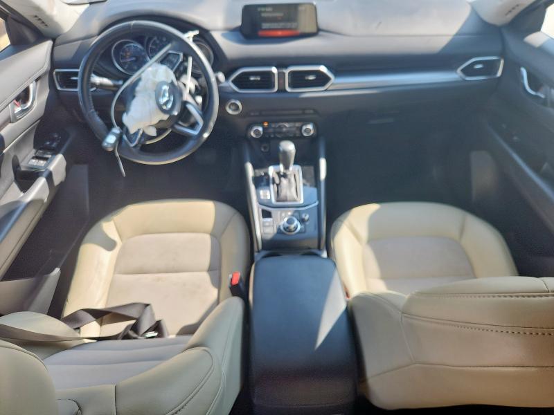 JM3KFACM0J1359136 - 2018 MAZDA CX-5 TOURING أبيض صورة 8