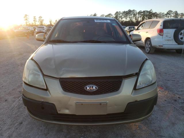 KNADE223596474295 - 2009 KIA RIO BASE GOLD photo 5