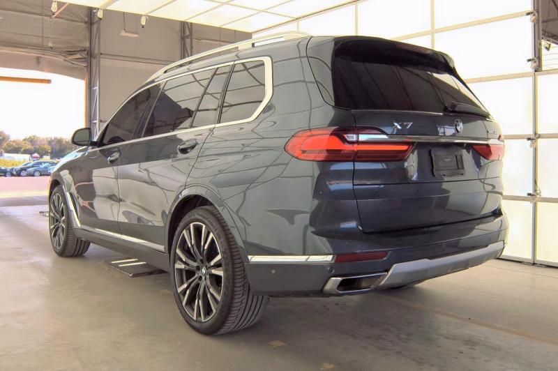 5UXCW2C55KLB43477 - 2019 BMW X7 XDRIVE40I GRAY photo 3