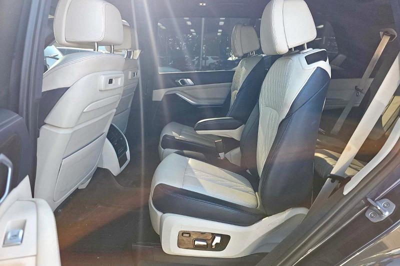 5UXCW2C55KLB43477 - 2019 BMW X7 XDRIVE40I GRAY photo 6