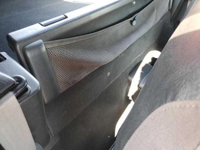 JM1NB353710203411 - 2001 MAZDA MX-5 MIATA BASE WHITE photo 10