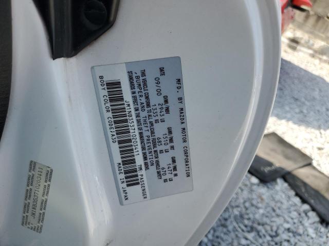 JM1NB353710203411 - 2001 MAZDA MX-5 MIATA BASE WHITE photo 12