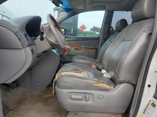 5TDZK22C87S050933 - 2007 TOYT SIENNA XLE WHITE photo 7