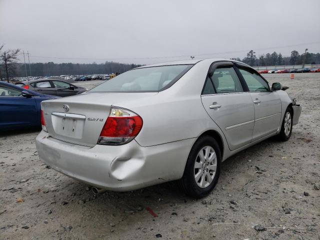 4T1BE32K85U631794 - 2005 TOYOTA CAMRY LE SILVER photo 4