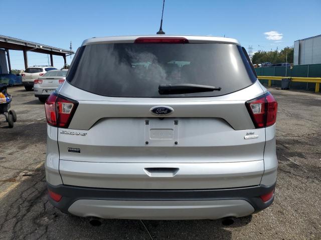 1FMCU0GD5KUA58557 - 2019 FORD ESCAPE SE ვერცხლისფერი ფოტო 6
