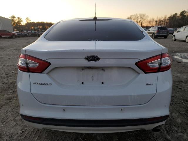 3FA6P0H76FR301717 - 2015 FORD FUSION SE WHITE photo 6