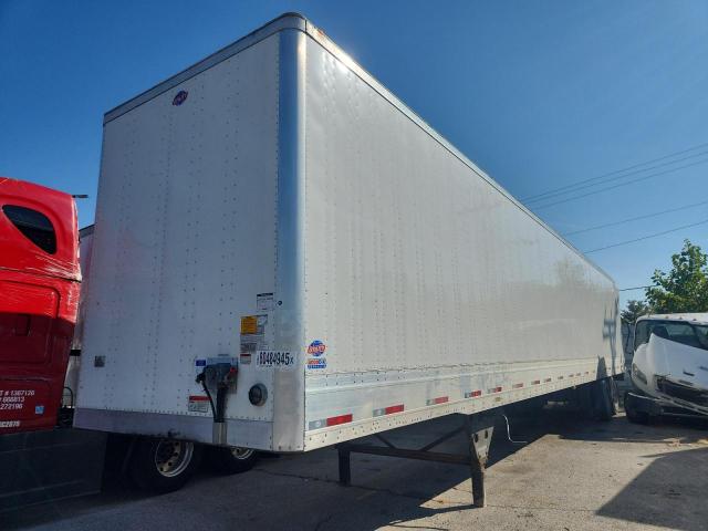 1UYVS2534R3012017 - 2024 UTILITY VS2DX Білий фото 2