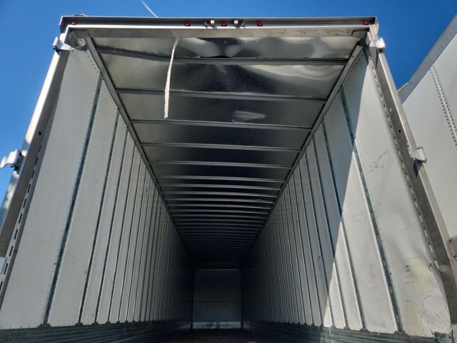 1UYVS2534R3012017 - 2024 UTILITY VS2DX Білий фото 5