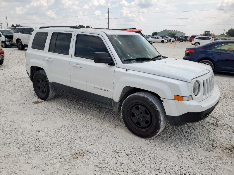 1C4NJPBA9ED812110 - 2014 JEEP PATRIOT SPORT WHITE photo 4