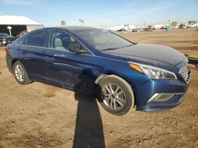 5NPE24AF4GH386784 - 2016 HYUNDAI SONATA SE BLUE photo 4