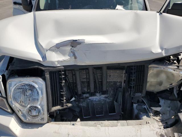 1J8GN28K09W540890 - 2009 JEEP LIBERTY SPORT WHITE photo 12