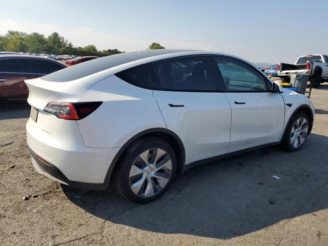 5YJYGDEE5LF047198 - 2020 TESLA MODEL Y WHITE photo 3
