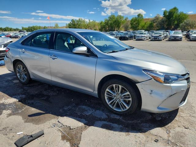 4T1BF1FK0HU267757 - 2017 TOYOTA CAMRY LE SILVER photo 4