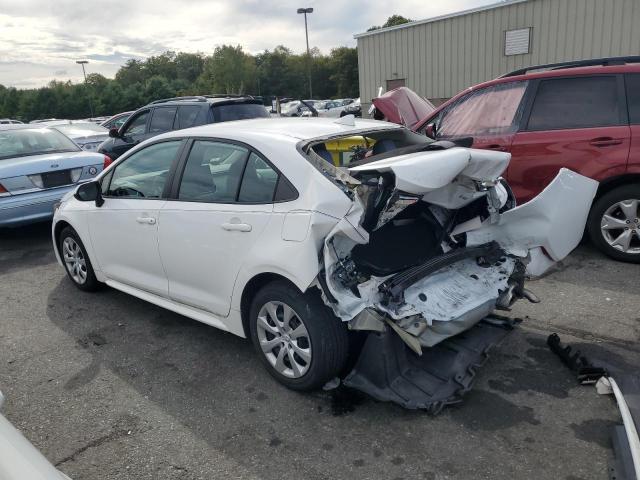 5YFEPRAE5LP045638 - 2020 TOYOTA COROLLA LE WHITE photo 2