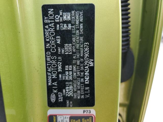 KNDJN2A29J7902673 - 2018 KIA SOUL GREEN photo 14