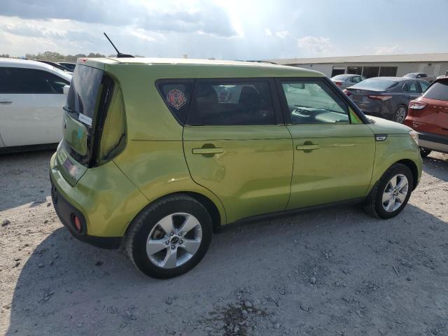 KNDJN2A29J7902673 - 2018 KIA SOUL GREEN photo 3