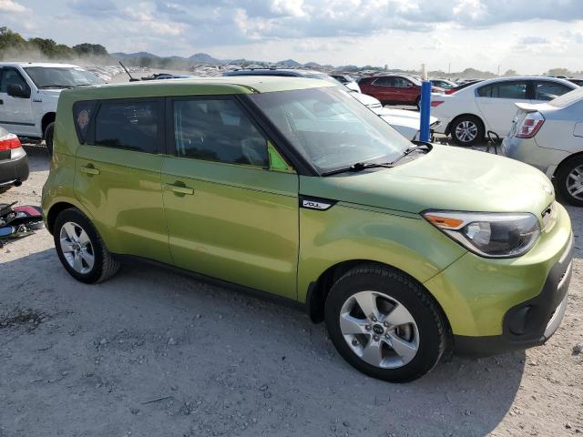 KNDJN2A29J7902673 - 2018 KIA SOUL GREEN photo 4