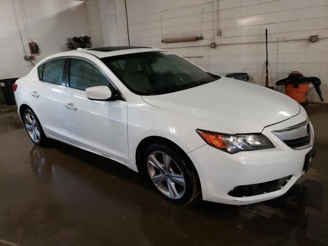 19VDE1F56DE013563 - 2013 ACURA ILX 20 PREMIUM WHITE photo 4