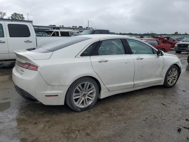 3LN6L2G97GR622151 - 2016 LINCOLN MKZ WHITE photo 3