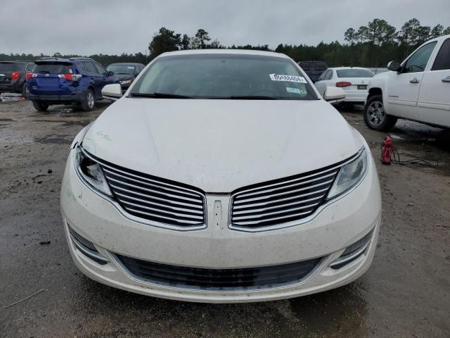 3LN6L2G97GR622151 - 2016 LINCOLN MKZ WHITE photo 5