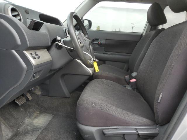 JTLKE50E581036747 - 2008 TOYOTA SCION XB SILVER photo 7