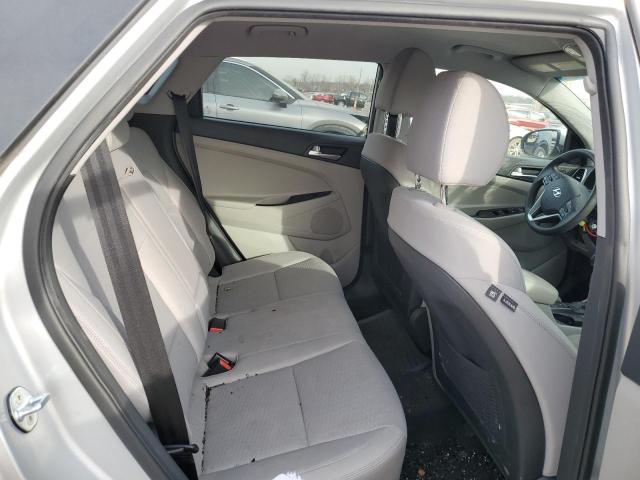 KM8J2CA41KU866914 - 2019 HYUNDAI TUCSON SE SILVER photo 10