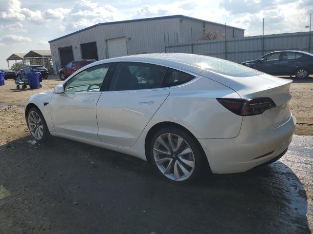 5YJ3E1EA6LF661544 - 2020 TESLA MODEL 3 WHITE photo 2