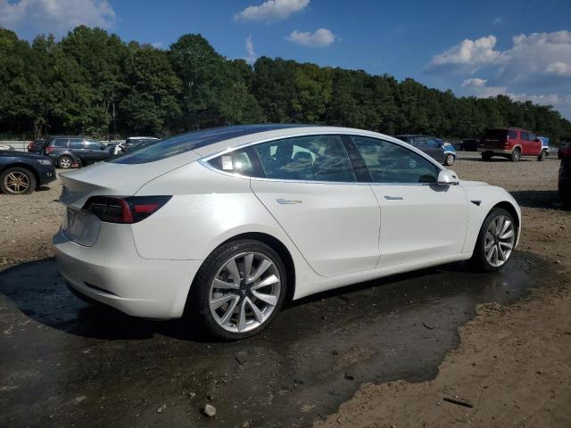5YJ3E1EA6LF661544 - 2020 TESLA MODEL 3 WHITE photo 3